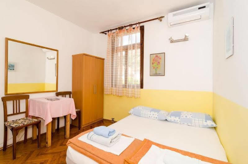 Apartments Princ Hrvoje ドゥブロブニク エクステリア 写真
